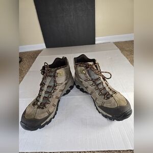 Merrell Boulder Hiking Boots Men's Sz 12 High Performance Waterproof footwear
